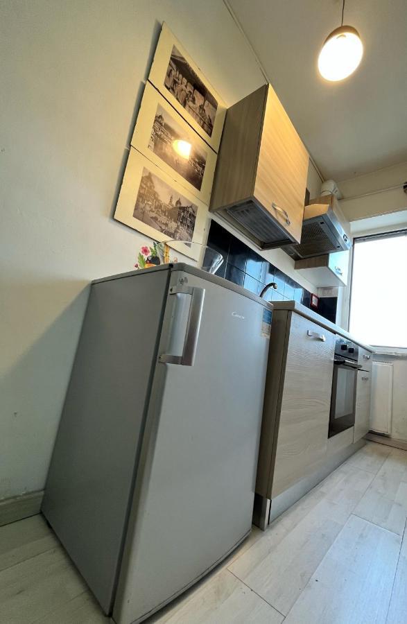 Fondazione Prada Apartment With Balcony Milano Ngoại thất bức ảnh